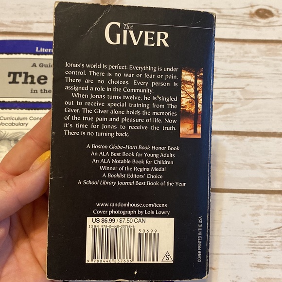 The Giver Novel & Unit Study - Picture 3 of 8